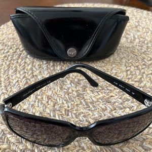 Ladies black Ferragamo sunglasses
